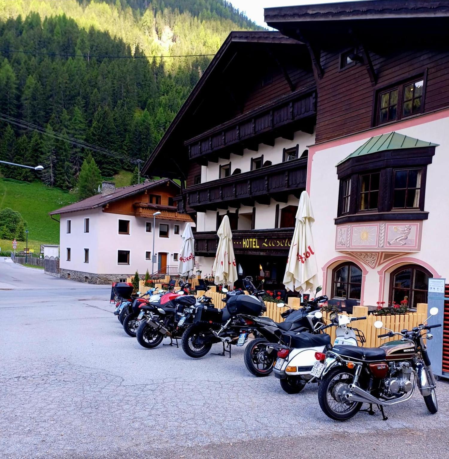 Hotel Restaurant Liesele Sonne St. Leonhard im Pitztal Zewnętrze zdjęcie