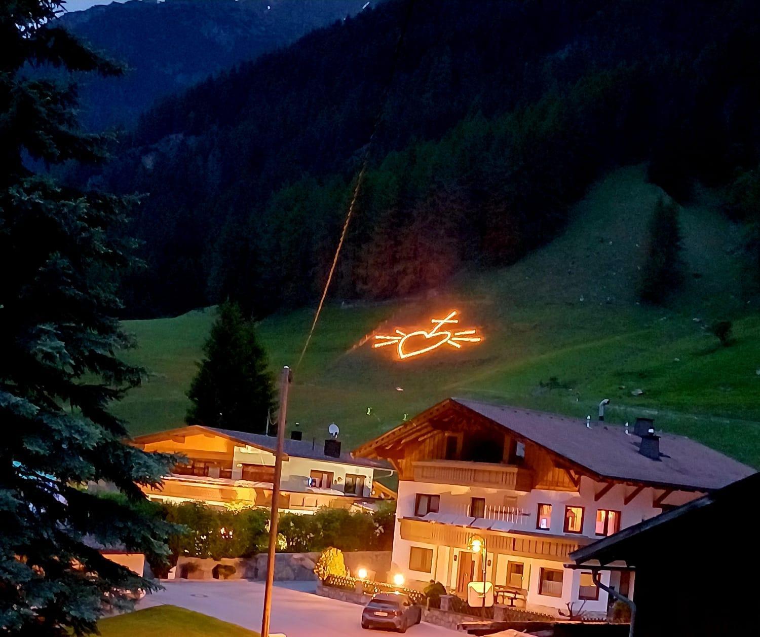 Hotel Restaurant Liesele Sonne St. Leonhard im Pitztal Zewnętrze zdjęcie